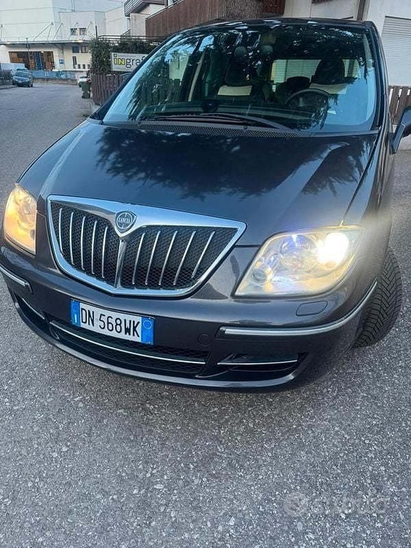 Usata Lancia Phedra 170 CV (125 kW) 2009 Monovolume