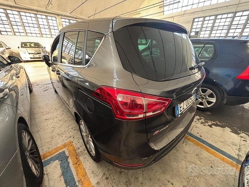 Usata Ford B-MAX Business Edition 90 CV (66 kW) 2015 Grigio Monovolume