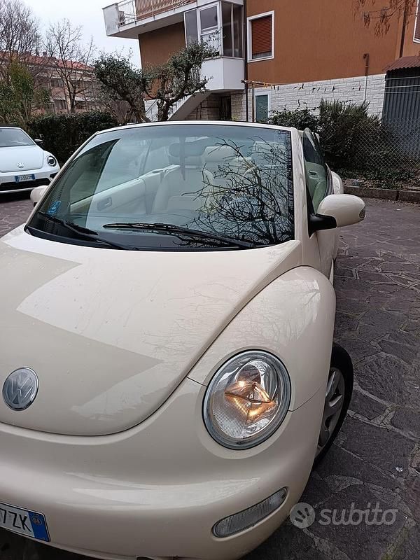 Usata VW New Beetle 105 CV (77 kW) 2004 Utilitaria