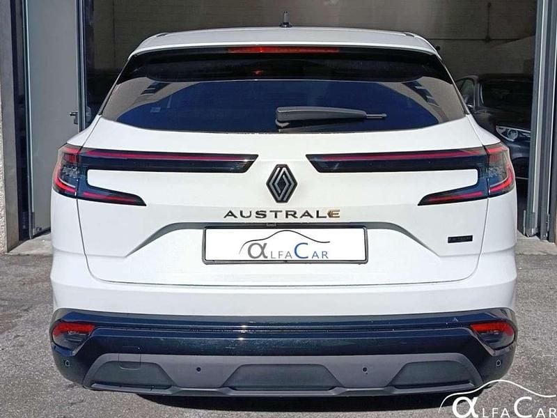 Usata Renault Austral Techno 200 CV (147 kW) 2023 Bianco SUV