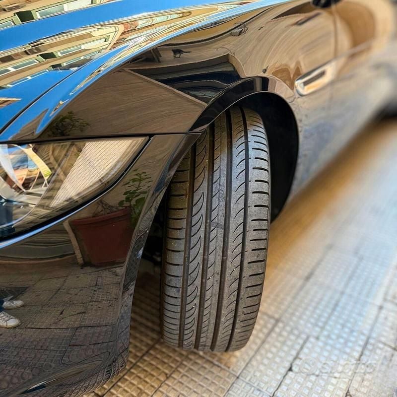 Usata Jaguar XE R-Dynamic 180 CV (132 kW) 2019 Nero Berlina