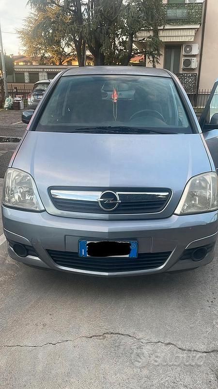 Usata Opel Meriva 2006 Grigio Monovolume