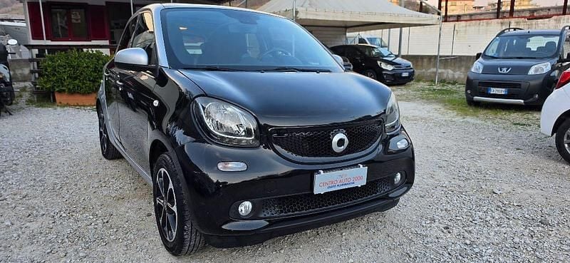 Usata Smart ForFour Passion 70 CV (51 kW) 2016 Nero Utilitaria