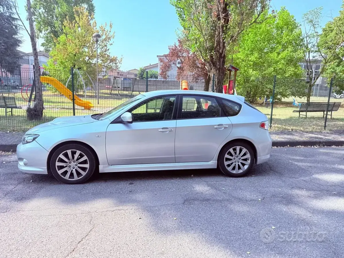 Usata Subaru Impreza 150 CV (110 kW) 2012 Grigio Berlina