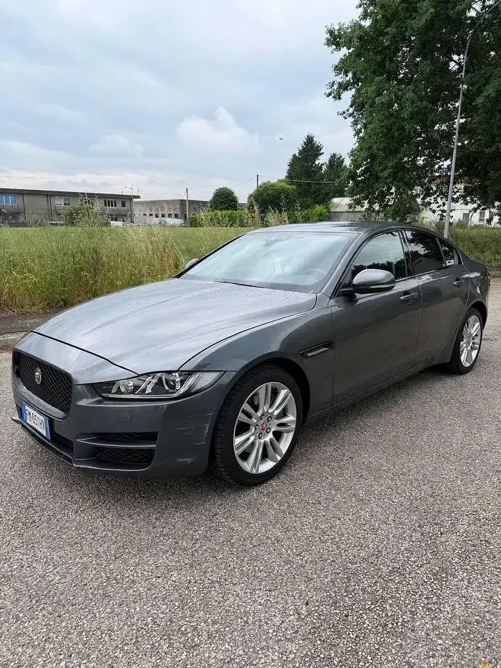 Usata Jaguar XE R-Sport 179 CV (131 kW) 2018 Other Berlina