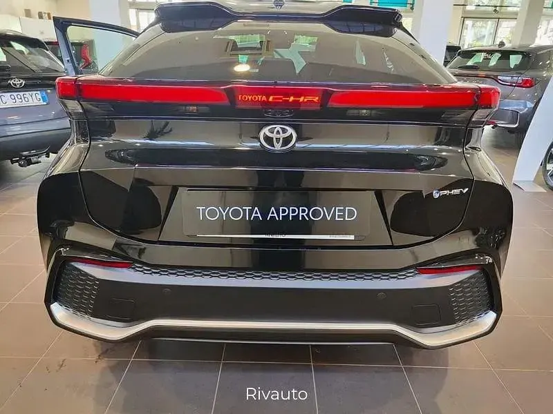Usata Toyota C-HR Lounge 223 CV (164 kW) 2025 Argento SUV