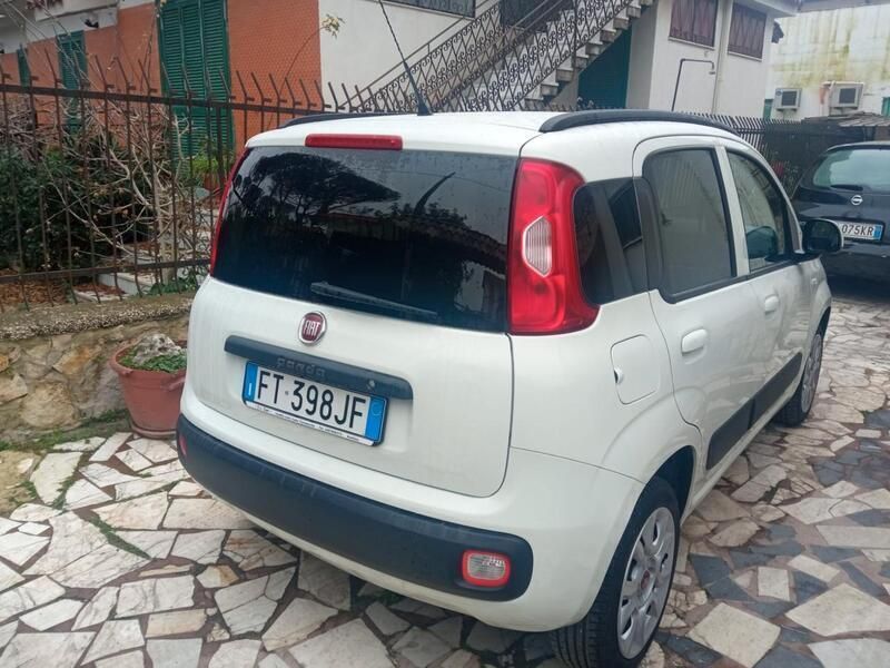 Usata Fiat Panda Lounge 95 CV (69 kW) 2019 Bianco Utilitaria