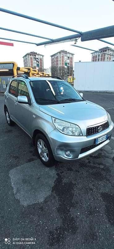 Usata Daihatsu Terios HIRO 105 CV (77 kW) 2009 Argento SUV