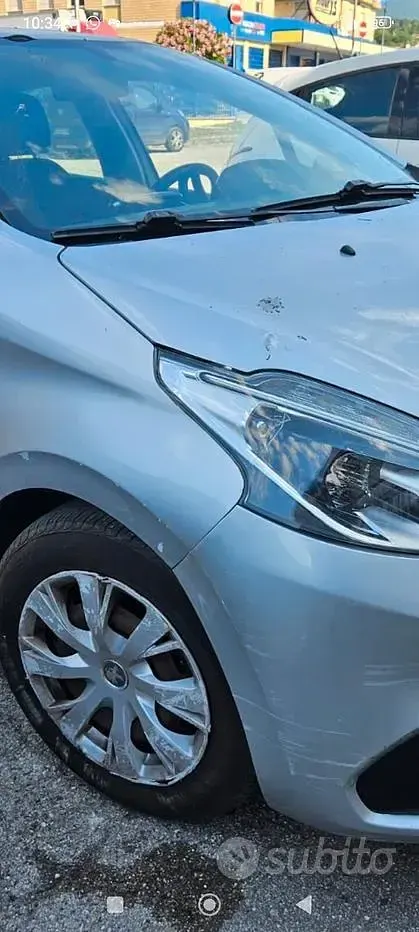 Usata Peugeot 208 Active 75 CV (55 kW) 2018 Grigio Utilitaria