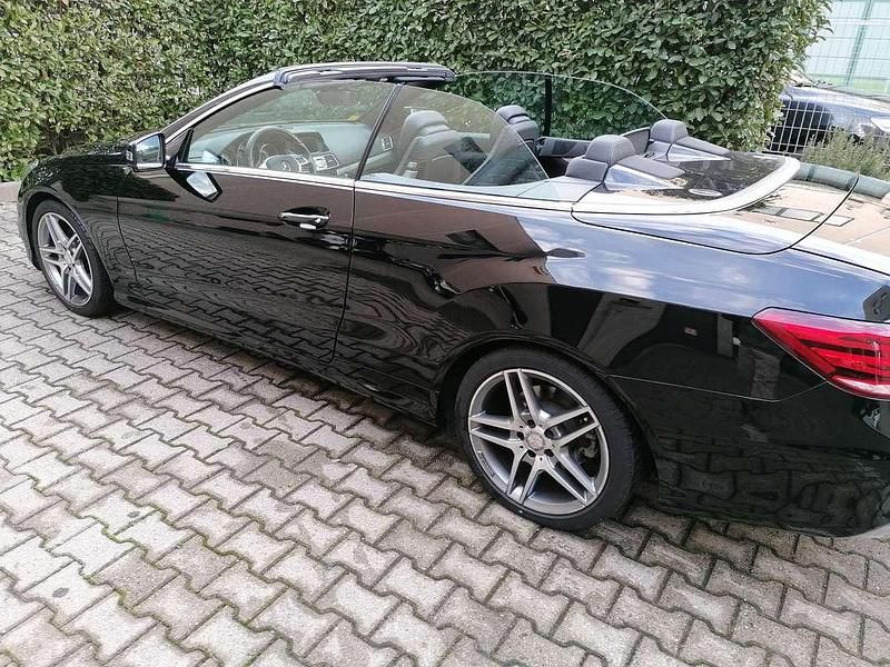 Usata Mercedes E200 184 CV (135 kW) 2013 Nero Cabrio