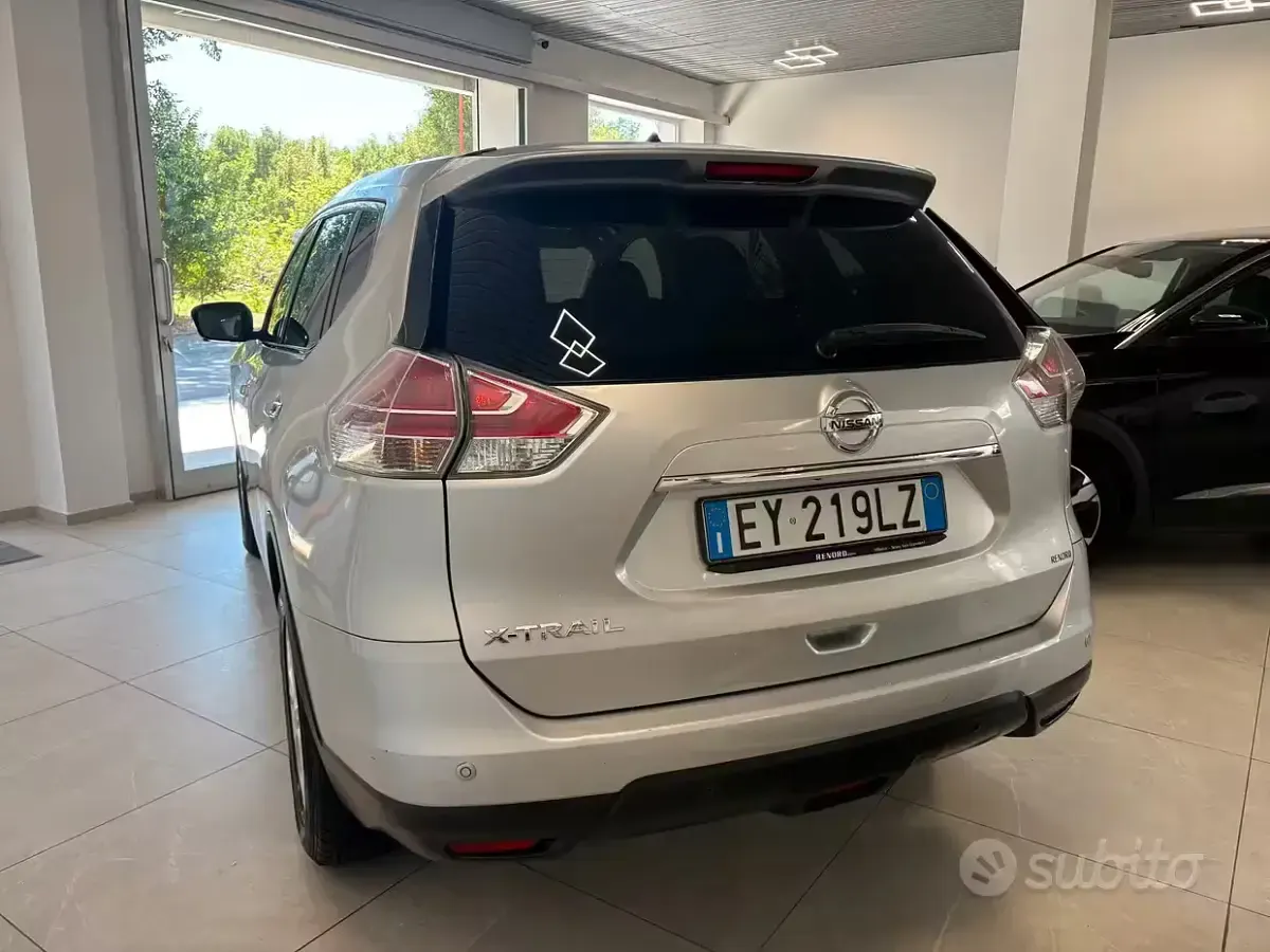 Usata Nissan X-Trail Tekna 131 CV (96 kW) 2015 Grigio SUV