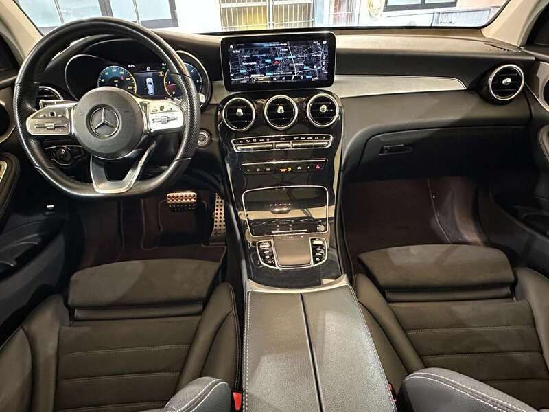 Usata Mercedes GLC200 Premium Plus 163 CV (119 kW) 2022 Bianco / pastello SUV