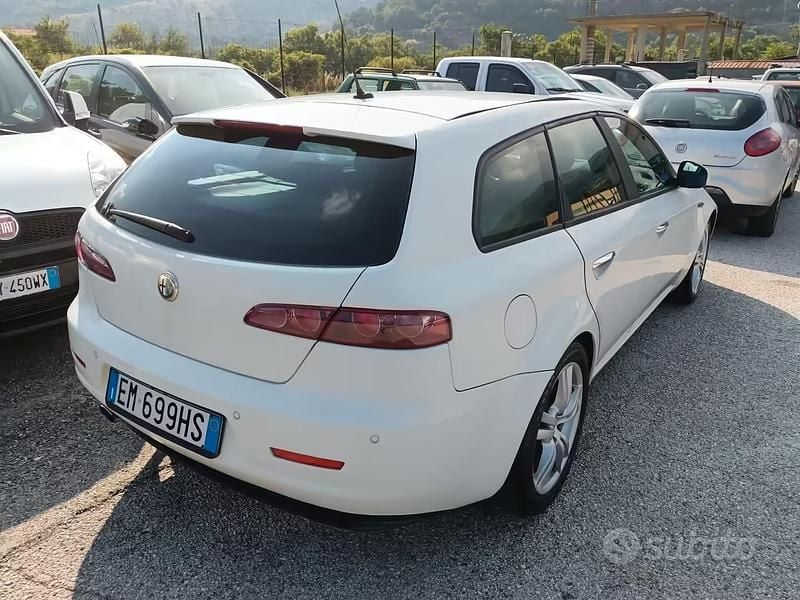 Usata Alfa Romeo 159 Progression 169 CV (124 kW) 2012 Bianco Station wagon