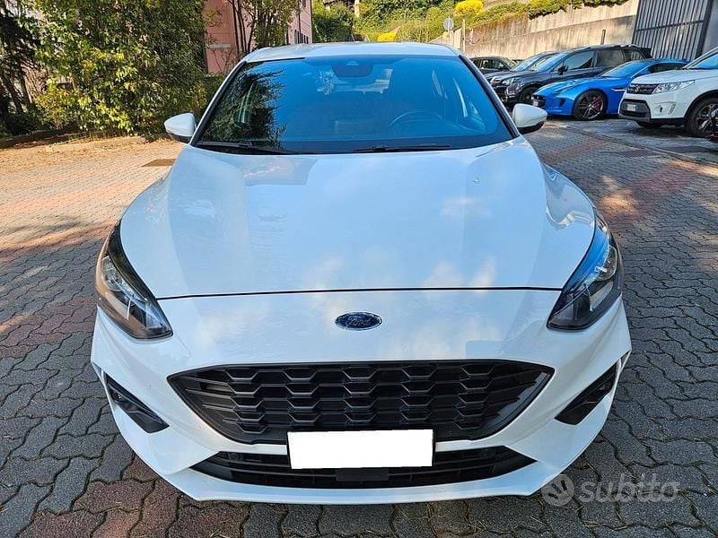 Usata Ford Focus ST 125 CV (91 kW) 2020 Bianco Berlina