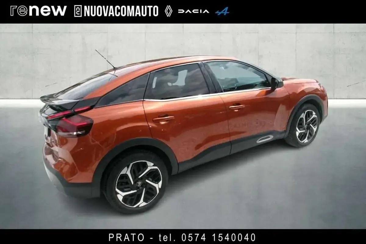 Usata Citroën C4 Shine 110 CV (80 kW) 2022 Arancione Berlina