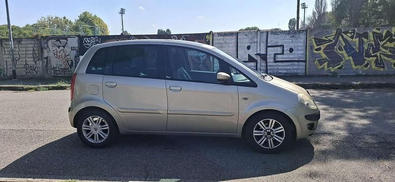 Usata Lancia Musa 95 CV (69 kW) 2007 Monovolume