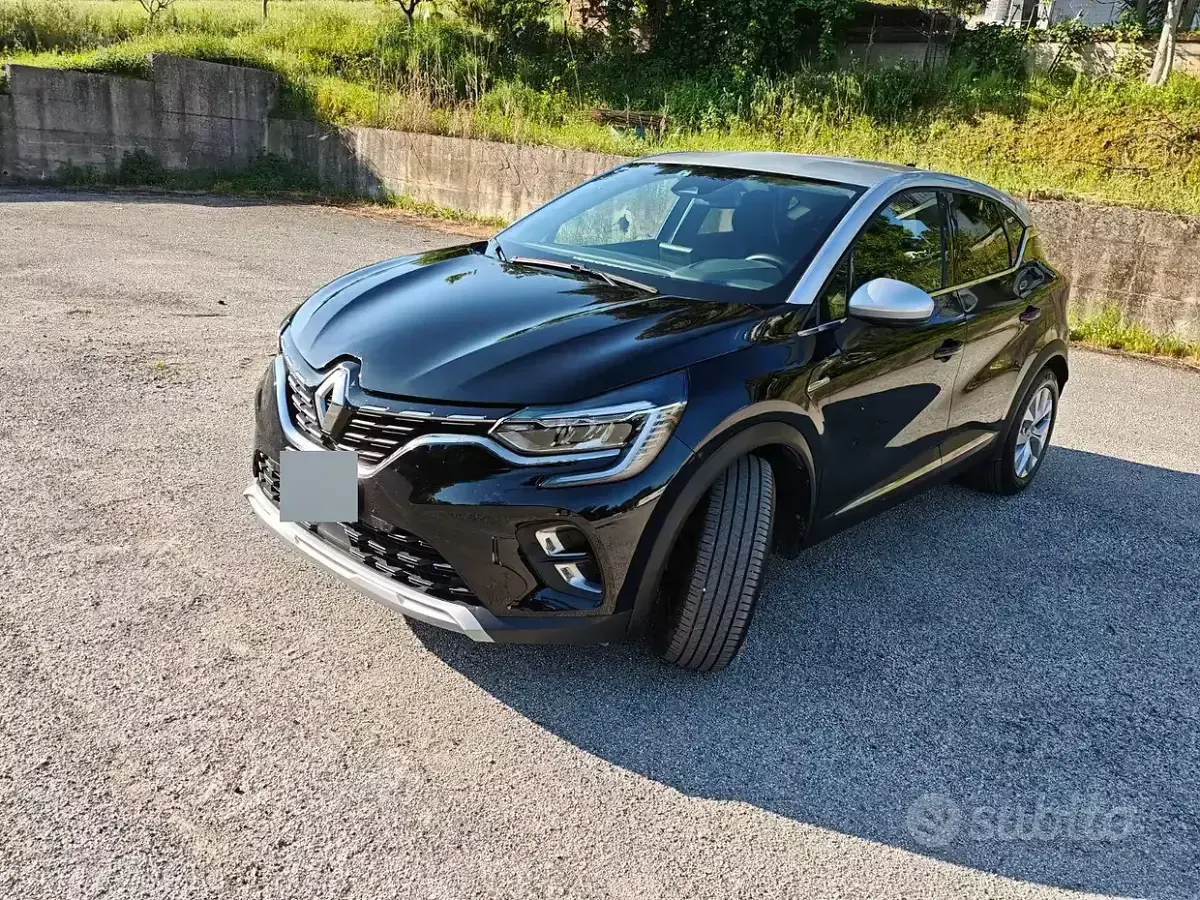 Usata Renault Captur Intens 101 CV (74 kW) 2022 Nero SUV
