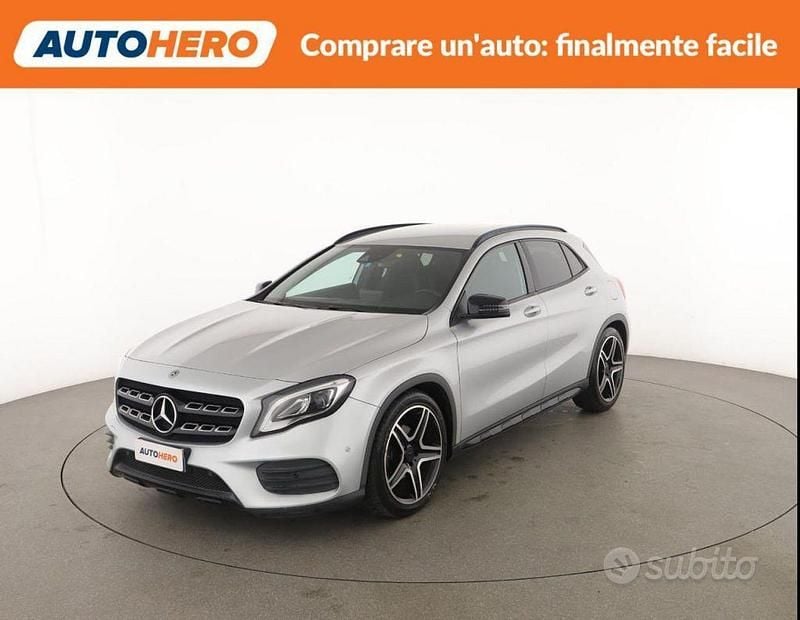 Usata Mercedes GLA200 Premium 135 CV (99 kW) 2019 Grigio SUV