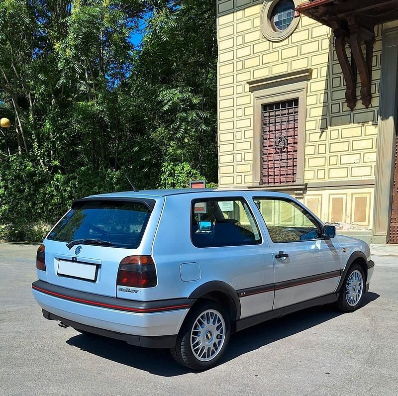 Usata VW Golf III GT 100 CV (73 kW) 1996 Blu Berlina