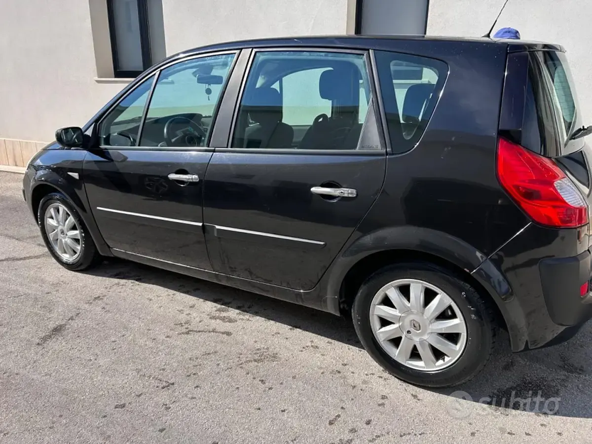 Usata Renault Scenic E-Tech 106 CV (77 kW) 2007 Monovolume