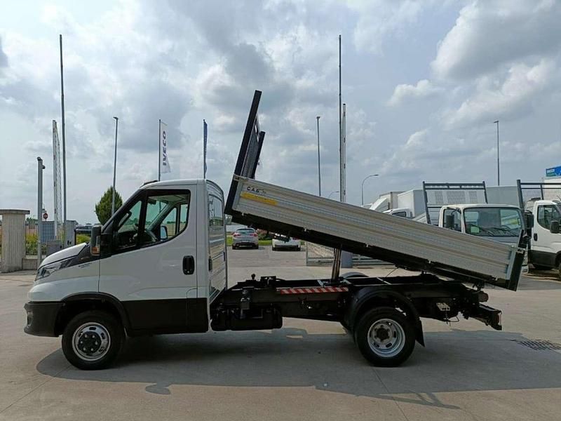 Nuova Iveco Daily 160 CV (117 kW) 2025 Bianco Furgone