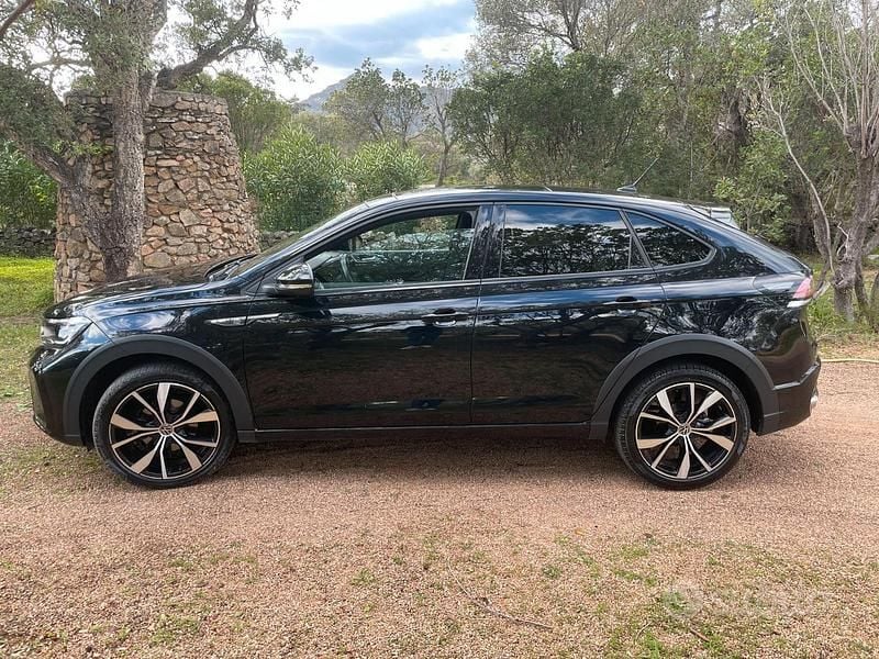 Usata VW Taigo R-line 2022 Nero SUV