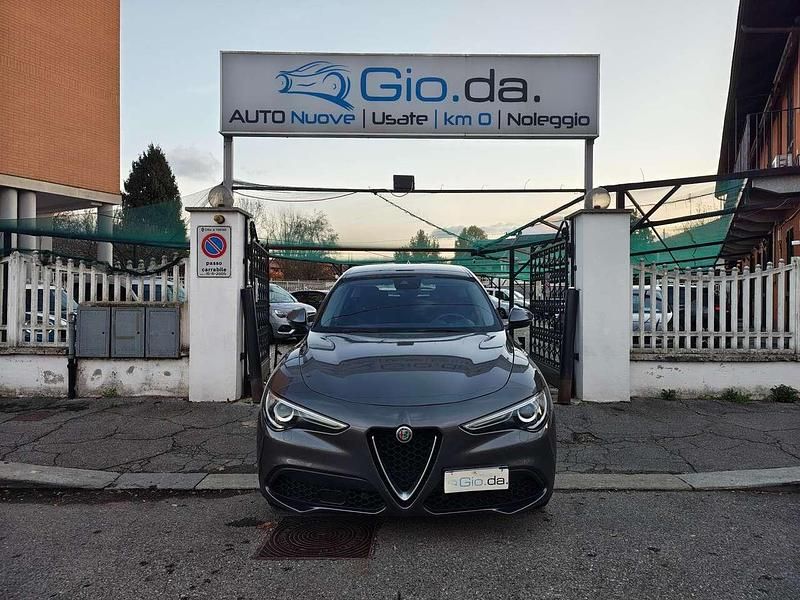 Usata Alfa Romeo Stelvio Business 190 CV (139 kW) 2021 Grigio SUV