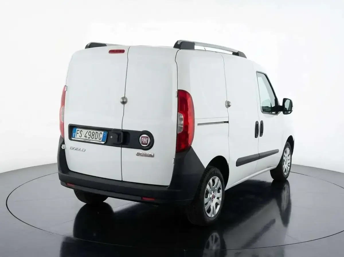 Usata Fiat Doblò Active 84 CV (61 kW) 2018 Bianco Monovolume