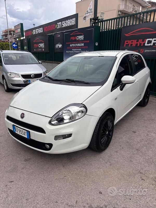 Usata Fiat Punto Street 77 CV (56 kW) 2015 Bianco Utilitaria