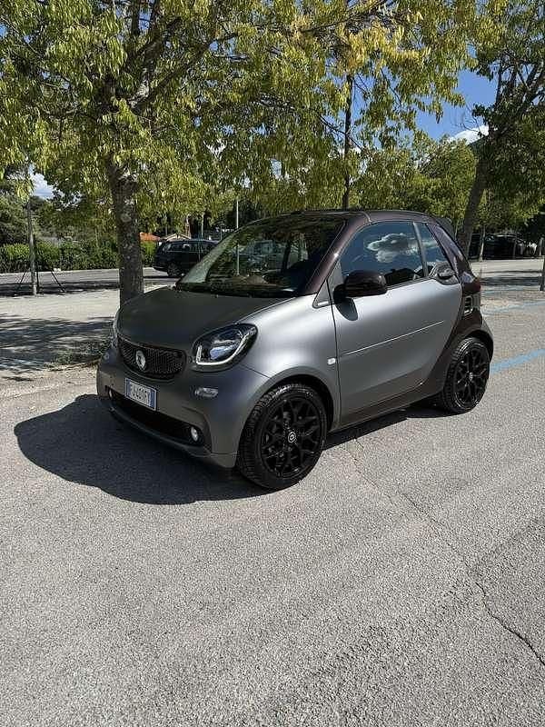 Marrone Usata 2017 Smart ForTwo Cabrio Brabus Cabrio | 23.000 € (Molto cara) - Immagine 1/4