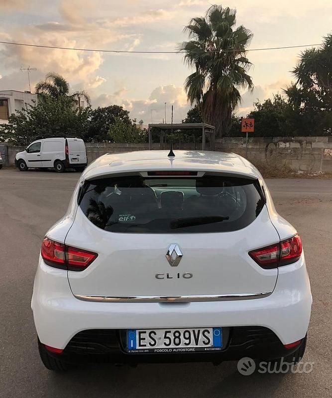 Usata Renault Clio IV 73 CV (53 kW) 2014 Utilitaria