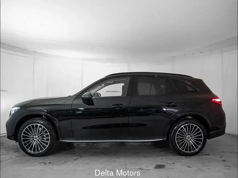 Nuova Mercedes GLC300 Advanced 197 CV (144 kW) 2026 Nero SUV