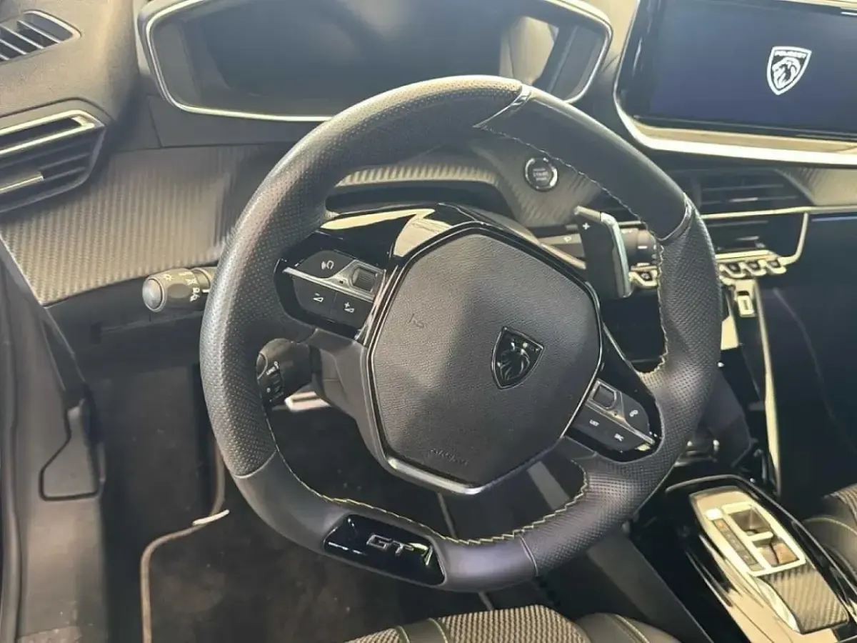 Usata Peugeot 208 GTi 110 CV (80 kW) 2025 Nero Utilitaria