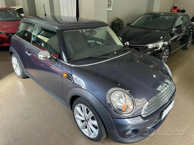 Usata Mini Cooper 122 CV (89 kW) 2011 Blu Utilitaria