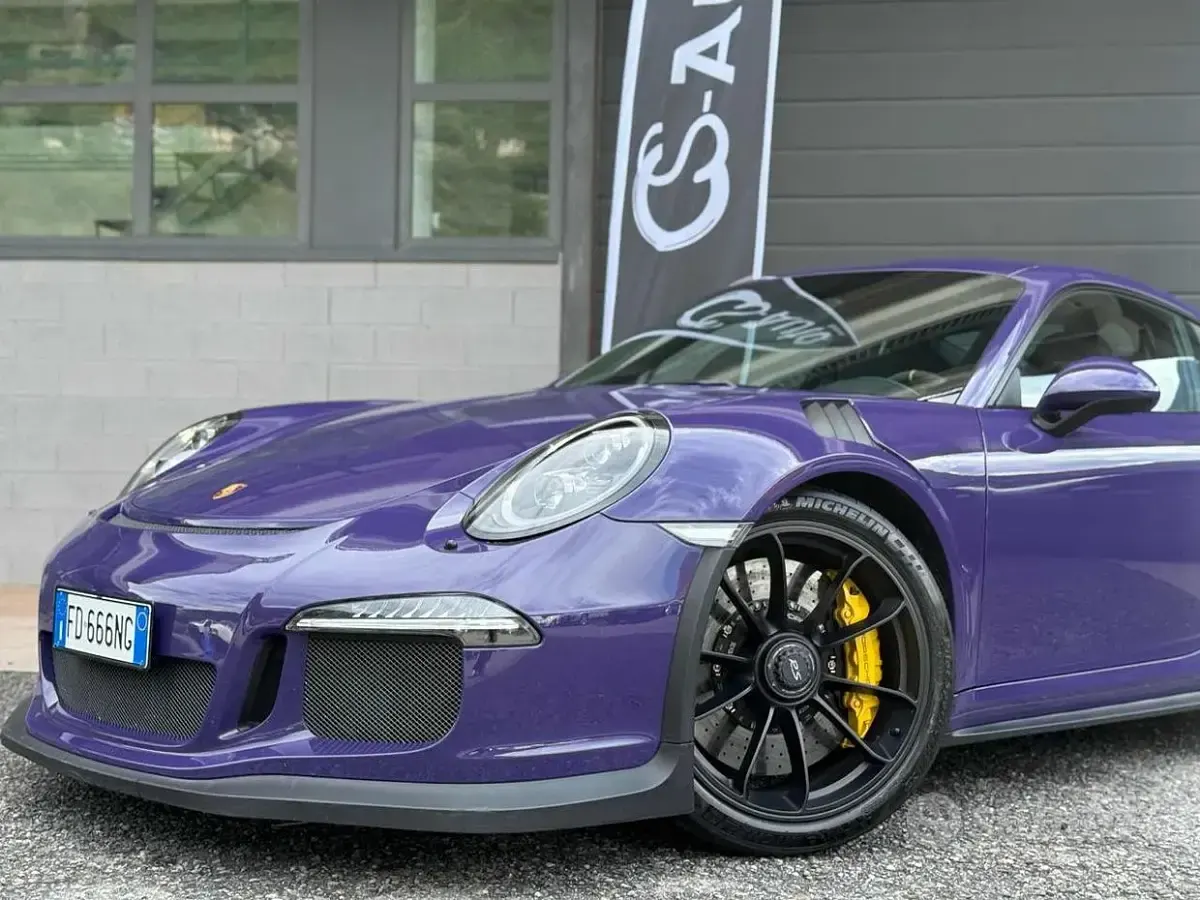 Usata Porsche 911 GT3 RS 500 CV (367 kW) 2016 Viola Coupé