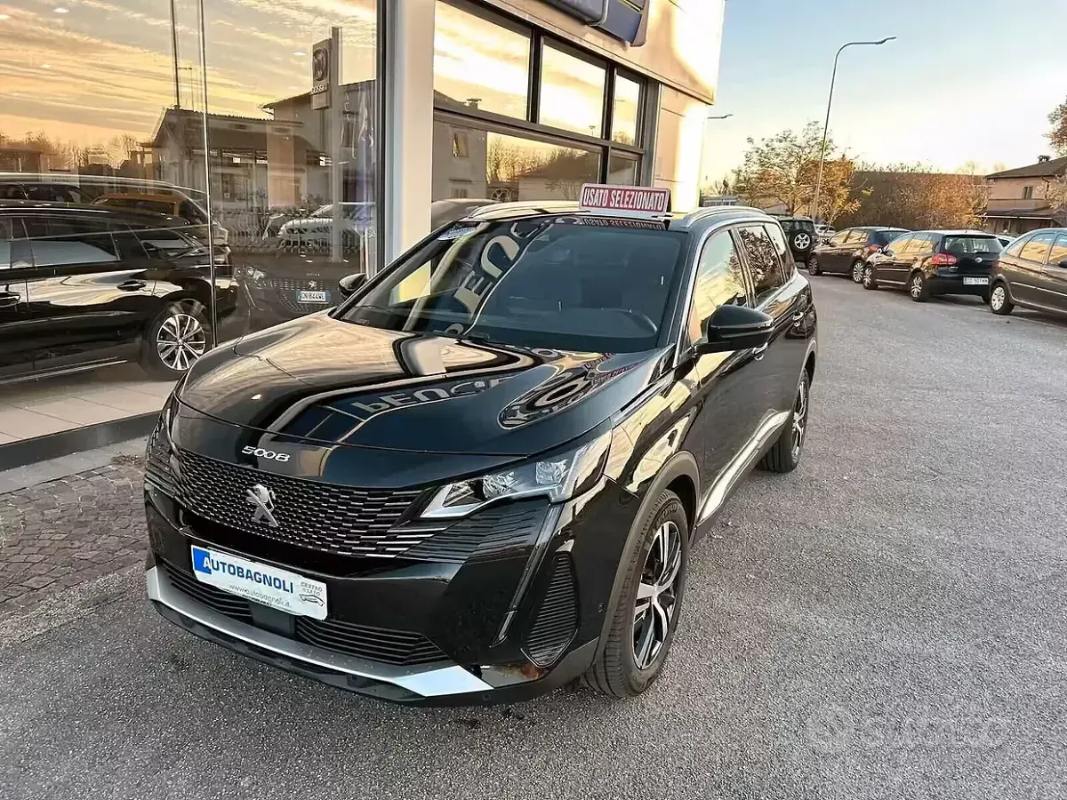 Usata Peugeot 5008 GT 131 CV (96 kW) 2025 SUV