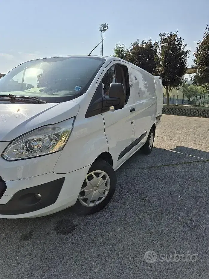 Usata Ford Transit Custom 131 CV (96 kW) 2017 Bianco Berlina