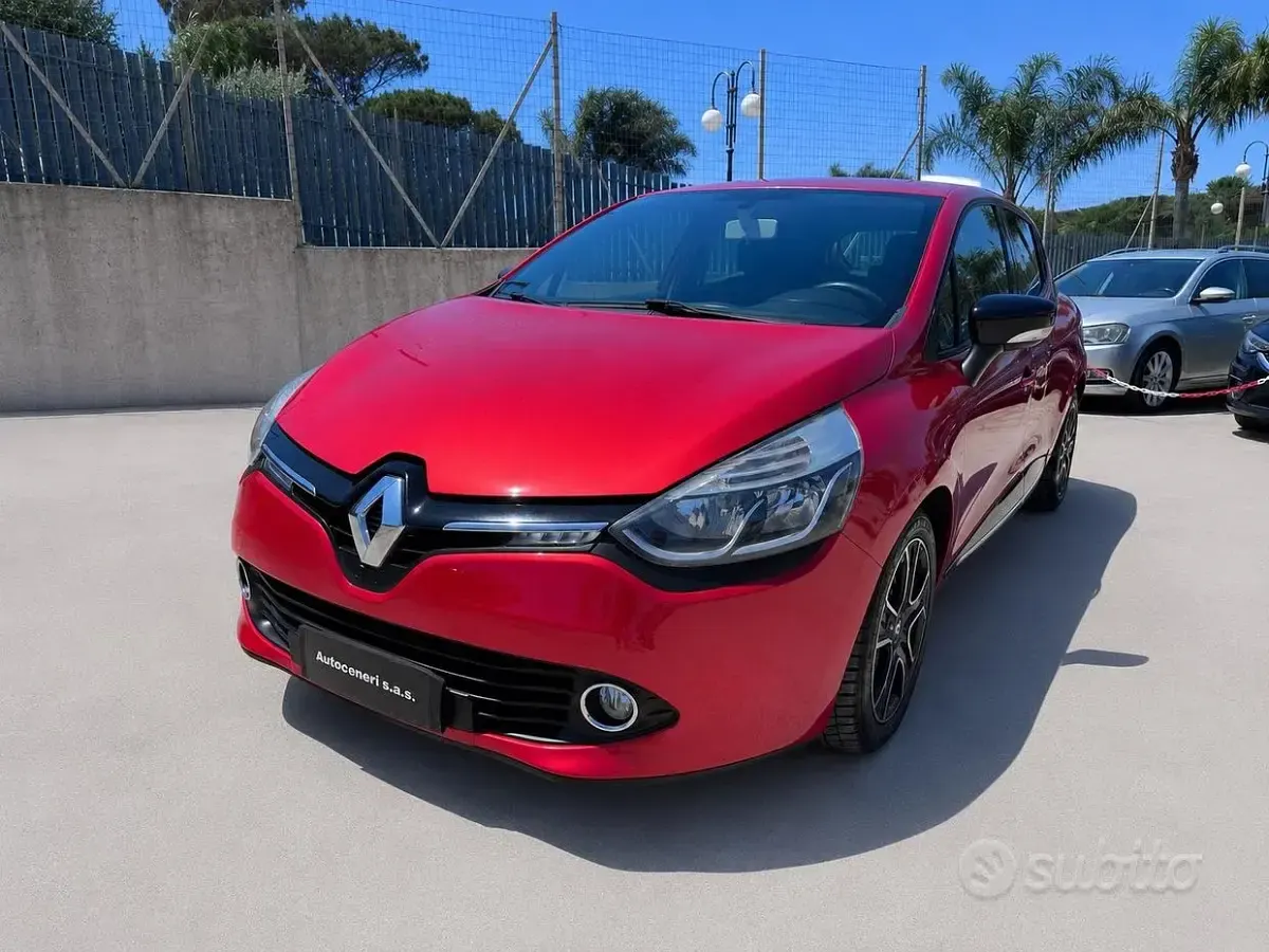 Usata Renault Clio IV 90 CV (66 kW) 2014 Rosso Berlina