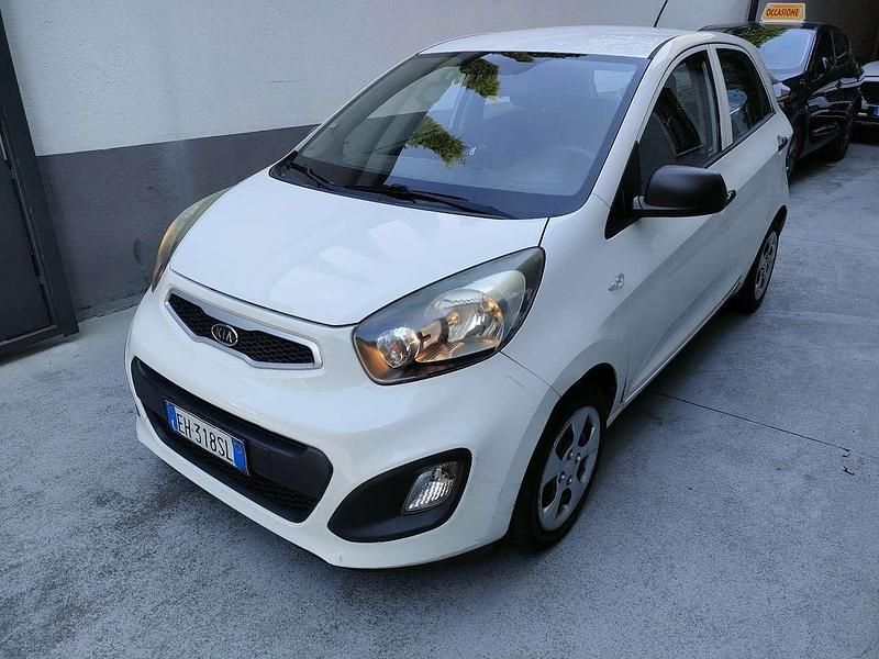 Bianco Usata 2011 Kia Picanto Due volumi | 4800 € (Buon prezzo) - Immagine 1/4