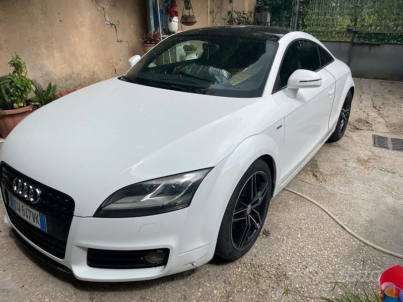 Usata 2009 Audi TT S-Line Coupé | 8000 € (Buon prezzo) - Immagine 1/4