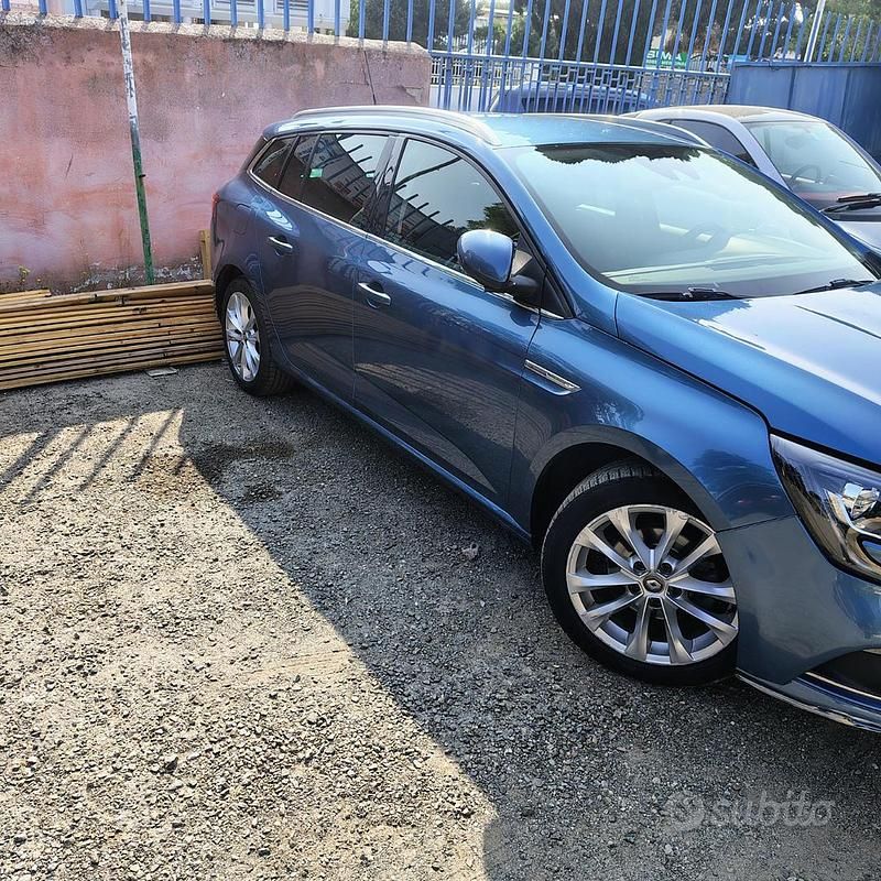 Usata Renault Mégane GrandTour 2017 Blu Station wagon