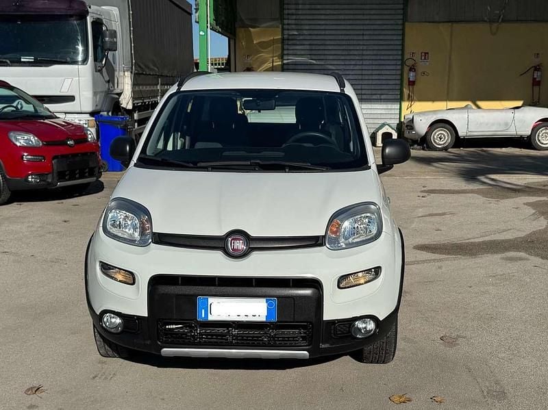 Usata Fiat Panda 4x4 86 CV (63 kW) 2020 Bianco Utilitaria