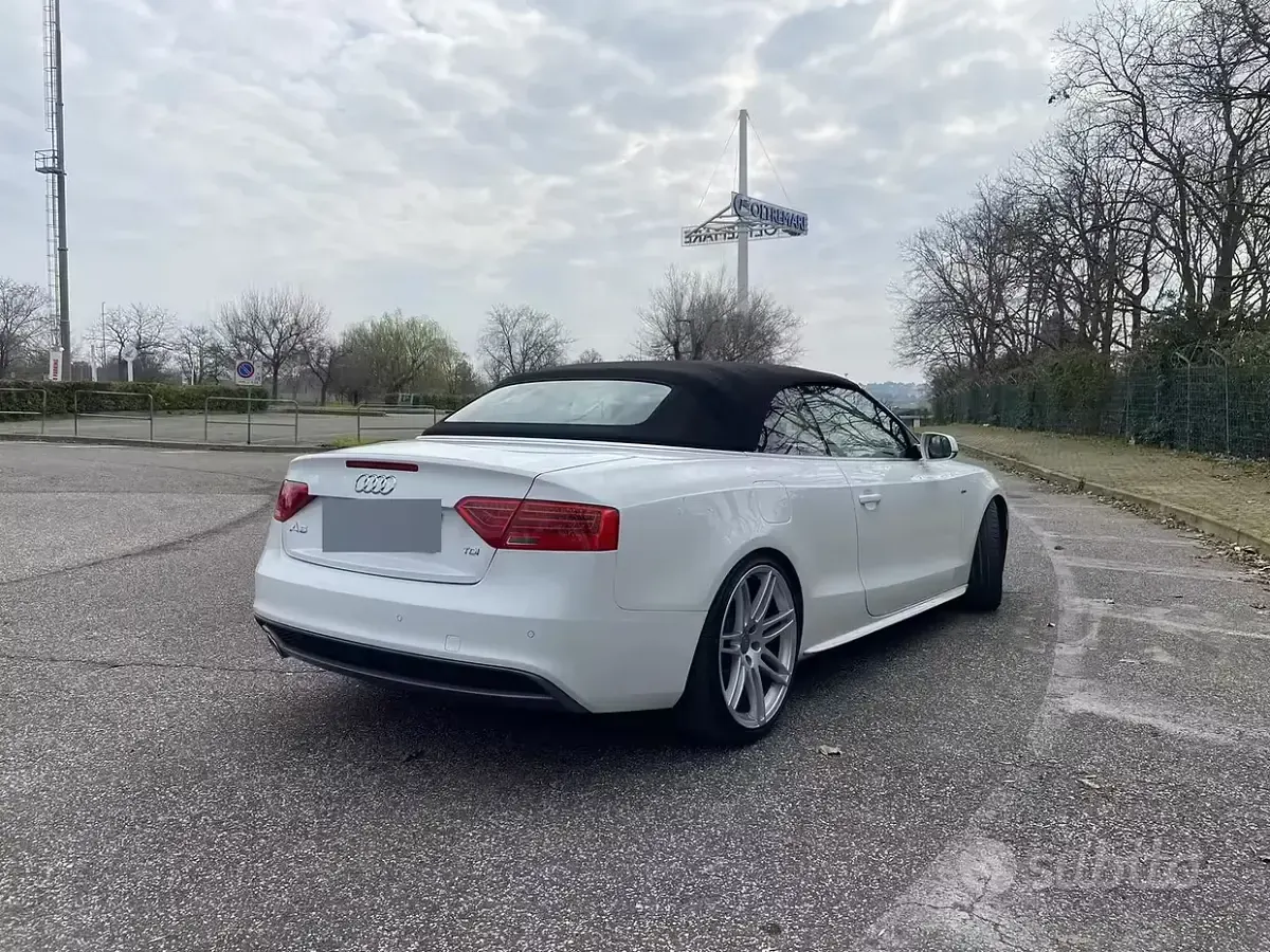 Usata Audi A5 Cabriolet S-Line 177 CV (130 kW) 2013 Bianco Cabrio