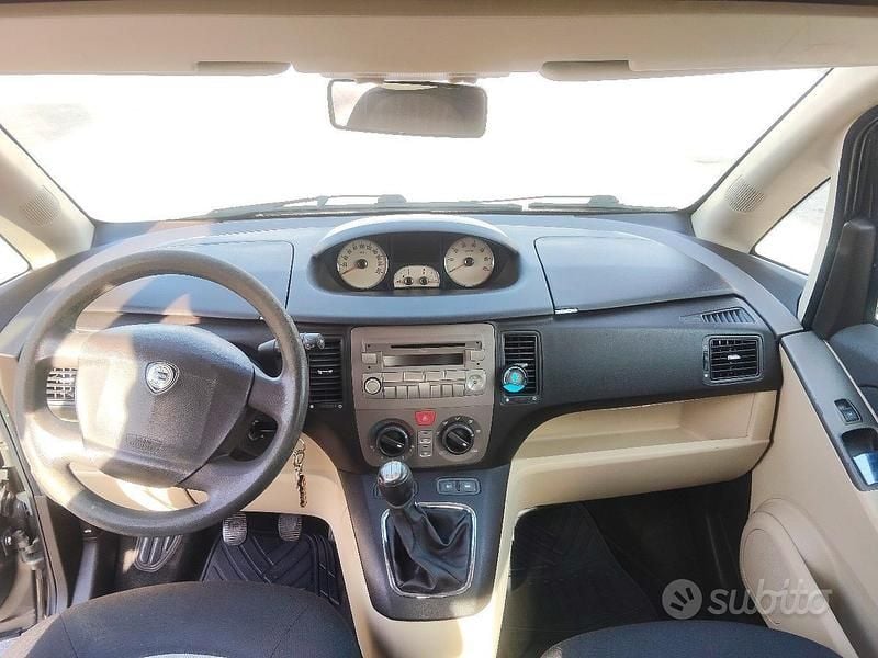 Usata Lancia Musa 90 CV (66 kW) 2006 Monovolume