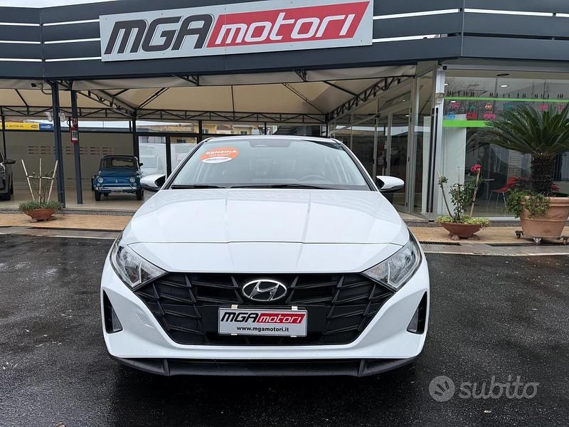 Usata Hyundai i20 84 CV (61 kW) 2023 Bianco Utilitaria