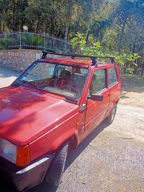Usata Fiat Panda Young 34 CV (25 kW) 2002 Rosso Utilitaria