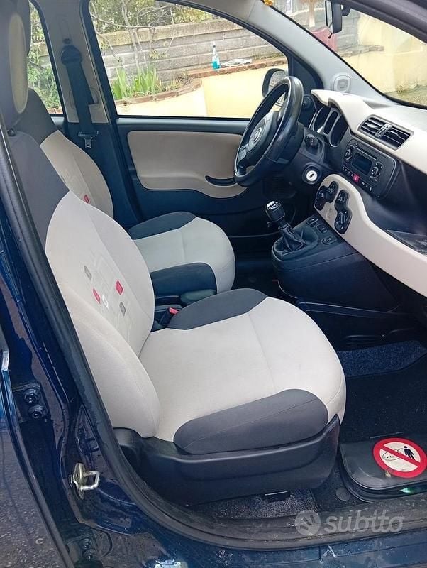 Usata Fiat Panda Easy 95 CV (69 kW) 2016 Blu Utilitaria