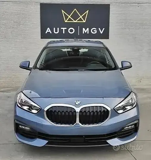 Usata BMW 118 Advantage 150 CV (110 kW) 2022 Grigio Utilitaria