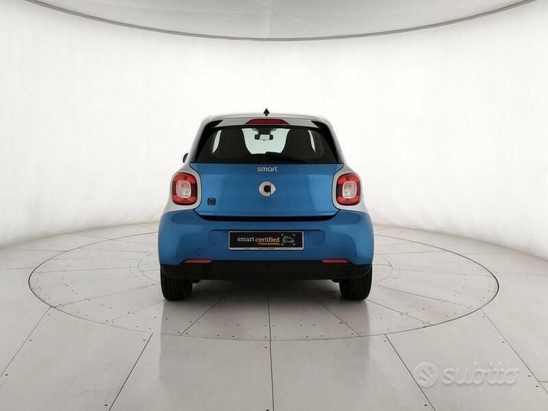 Usata Smart ForTwo Electric Drive Passion 59 kW (81 CV) 2021 Grigio Berlina