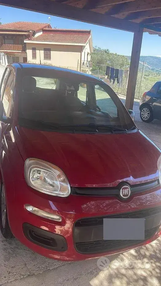 Usata Fiat Panda 69 CV (50 kW) 2015 Rosso Utilitaria